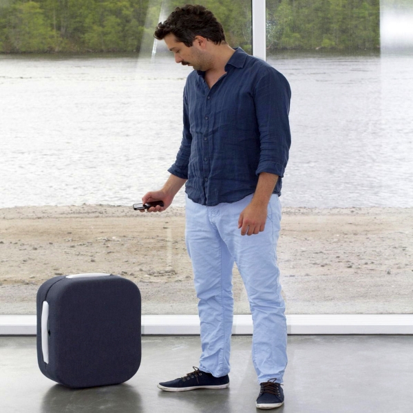 Hop Suitcase that follows you